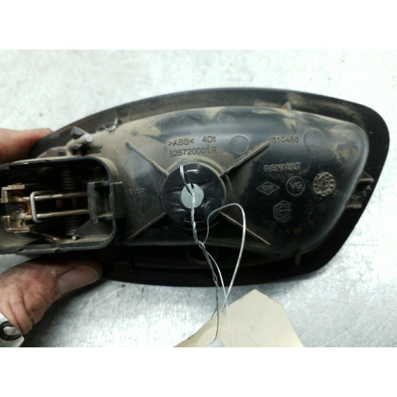 Poignee interieur arriere droit RENAULT CLIO 4 Photo n°1