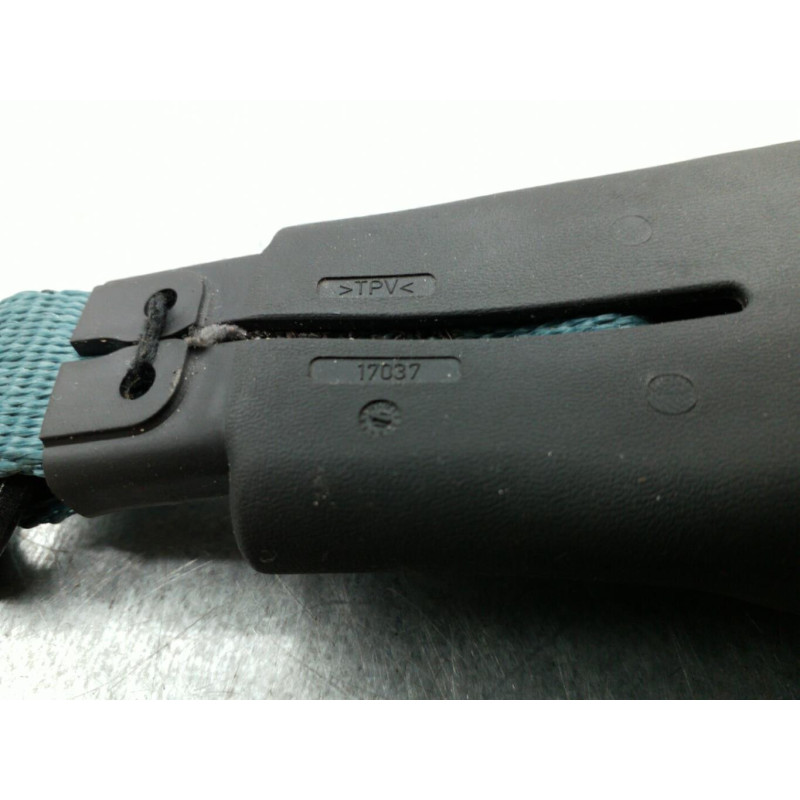 Attache ceinture arriere droit SUZUKI SWIFT 4 Photo n°1