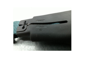 Attache ceinture arriere droit SUZUKI SWIFT 4 Photo n°1