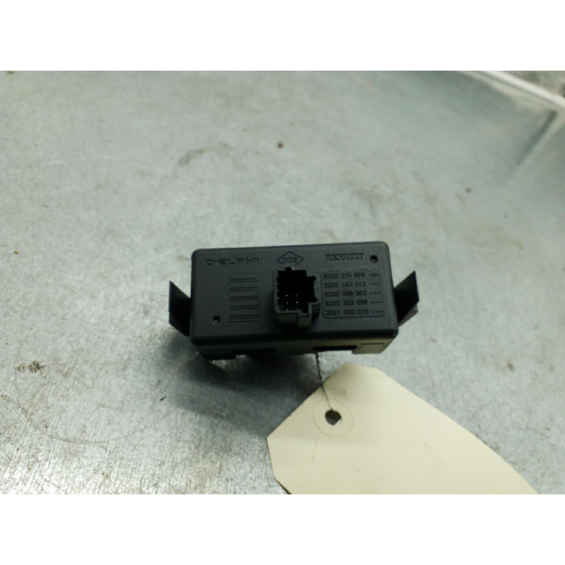 Bouton de warning RENAULT TWINGO 2 Photo n°1