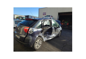 Becquet CITROEN C4 PICASSO 1 Photo n°7