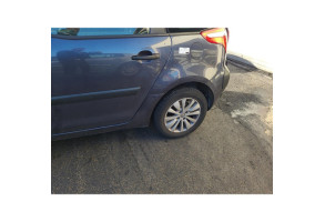 Becquet CITROEN C4 PICASSO 1 Photo n°16
