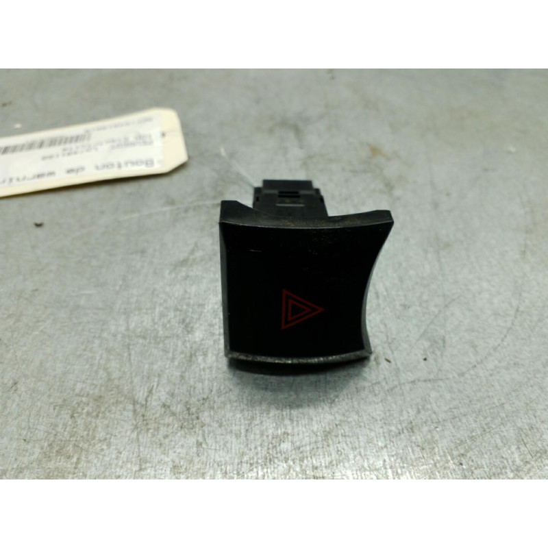 Bouton de warning PEUGEOT ION Photo n°1