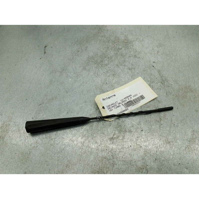 Antenne CHEVROLET ORLANDO Photo n°1
