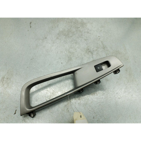 Interrupteur de leve vitre arriere droit CHEVROLET ORLANDO