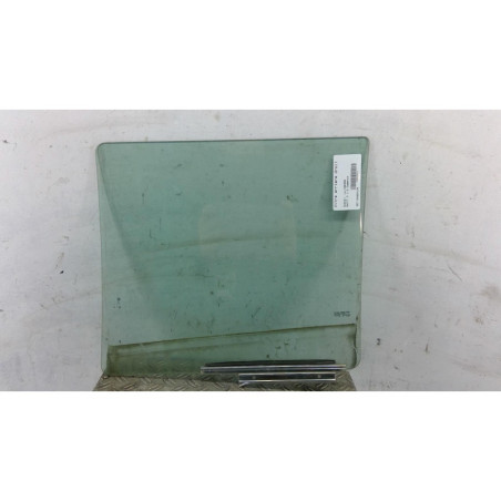 Vitre arriere droit SUZUKI SWIFT 3
