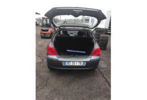 Attache ceinture arriere gauche PEUGEOT 307 Photo n°6