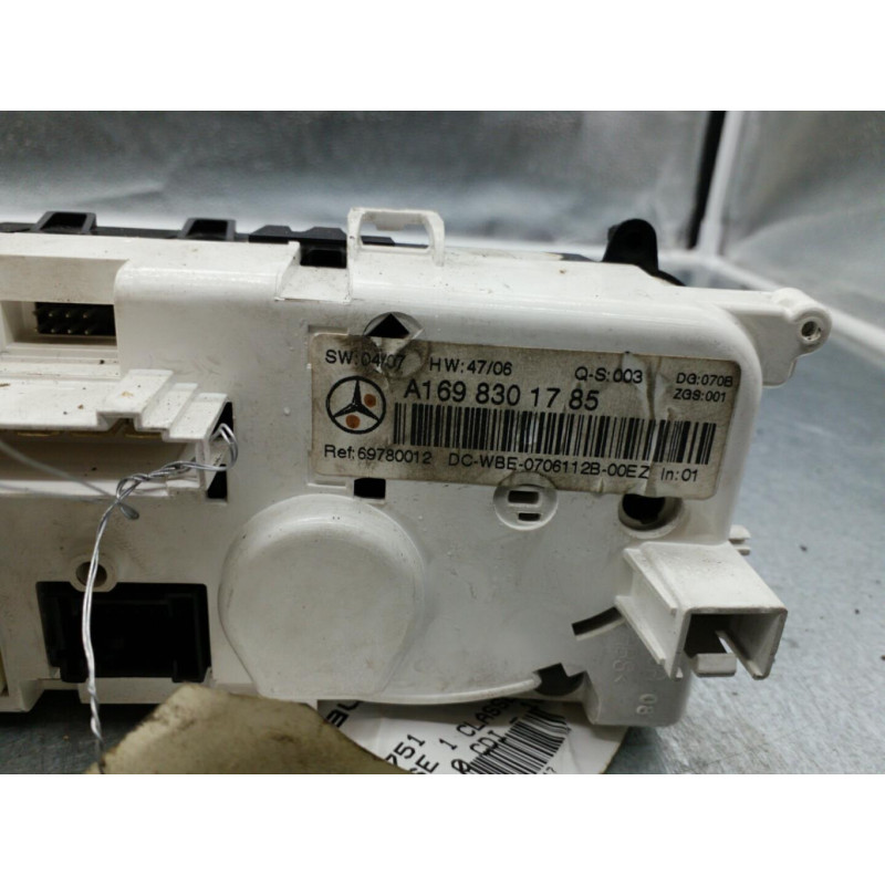 Commande chauffage MERCEDES CLASSE B 245 Photo n°1