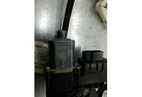 Leve vitre electrique arriere droit SEAT LEON 3 Photo n°1