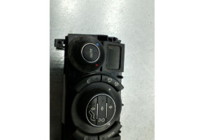 Commande chauffage PEUGEOT 5008 1 Photo n°2