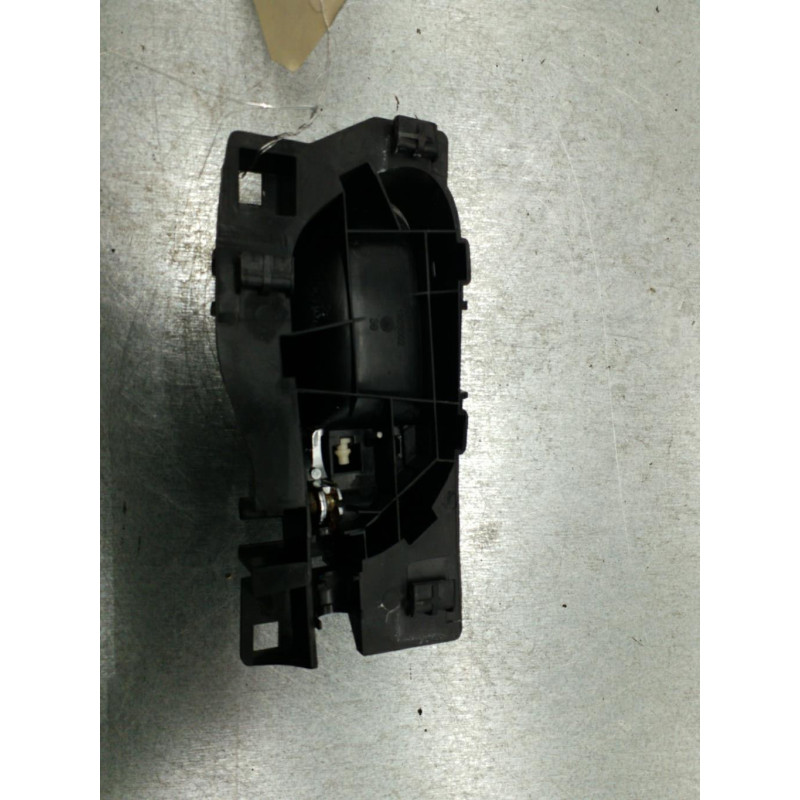 Poignee interieur arriere gauche PEUGEOT 5008 1 Photo n°1