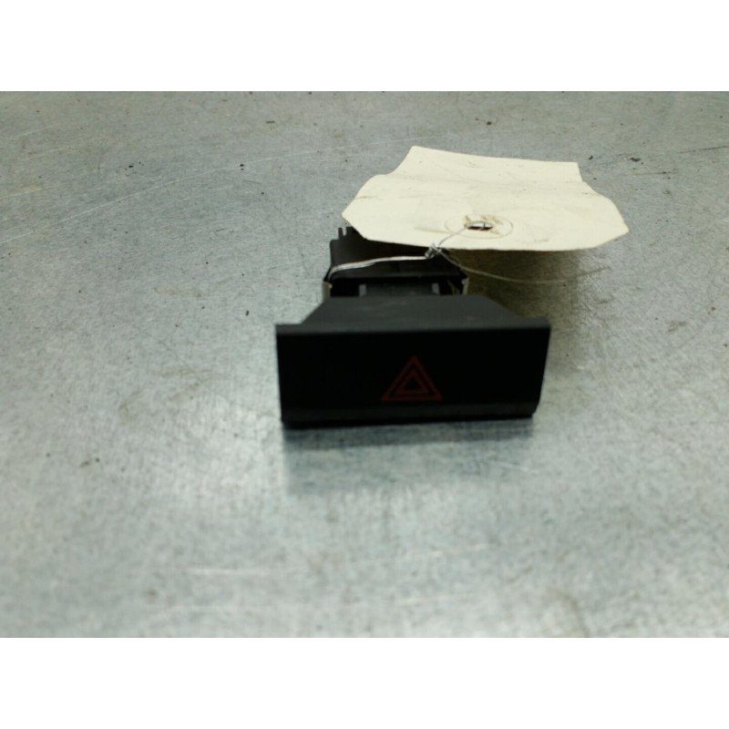 Bouton de warning SEAT LEON 3 Photo n°1