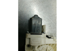 Leve vitre electrique arriere droit AUDI A4 3 Photo n°2