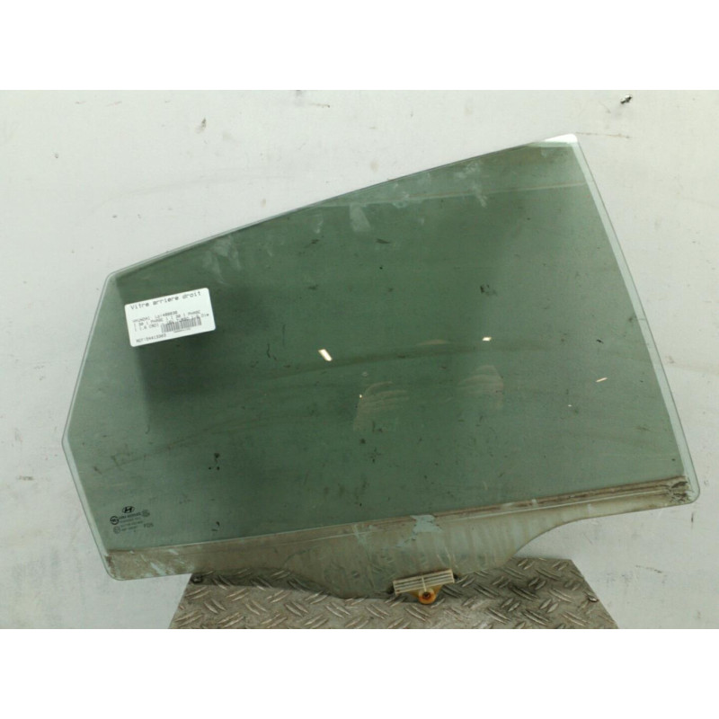 Vitre arriere droit HYUNDAI I 30 1 Photo n°1