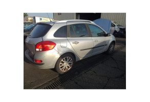 Feu arriere stop central RENAULT CLIO 3 Photo n°4