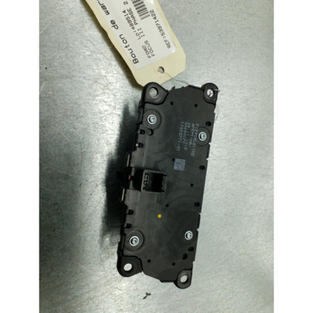 Bouton de warning FORD FOCUS 3