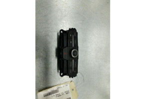 Bouton de warning FORD FOCUS 3 Photo n°2