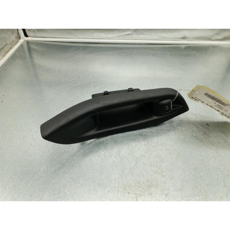 Interrupteur de leve vitre arriere droit FORD FOCUS 3 Photo n°1