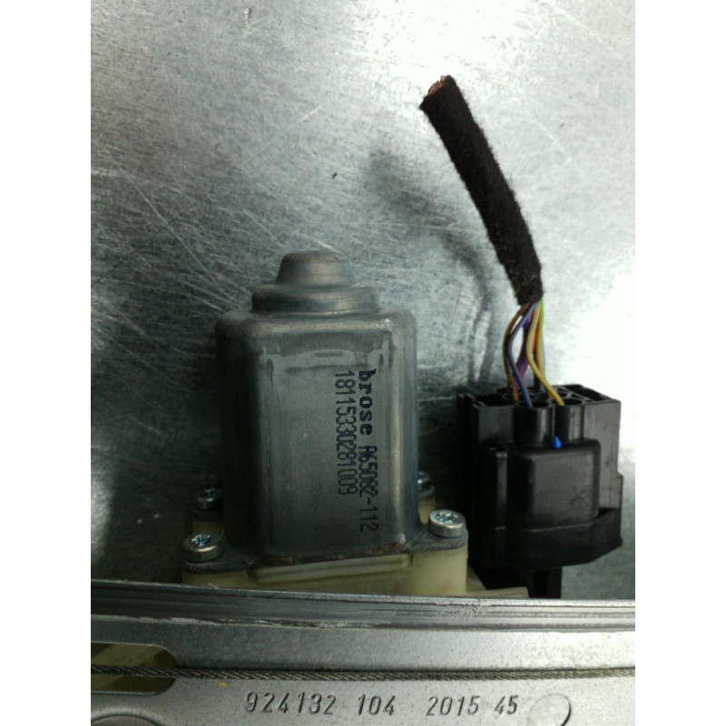 Leve vitre electrique arriere gauche FORD FOCUS 3 Photo n°1