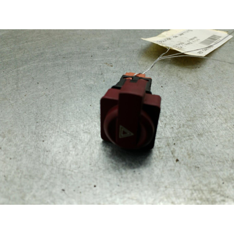 Bouton de warning CITROEN C4 1 Photo n°1