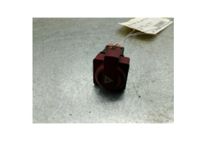 Bouton de warning CITROEN C4 1 Photo n°1