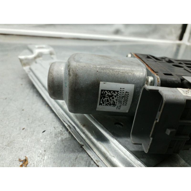 Leve vitre electrique arriere droit CITROEN C3 2 Photo n°1