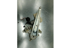 Leve vitre electrique arriere droit LEXUS IS 2 Photo n°1