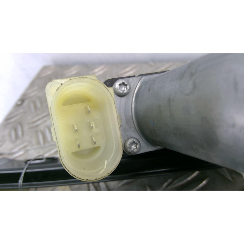 Leve vitre electrique arriere droit BMW SERIE 1 F20 Photo n°1