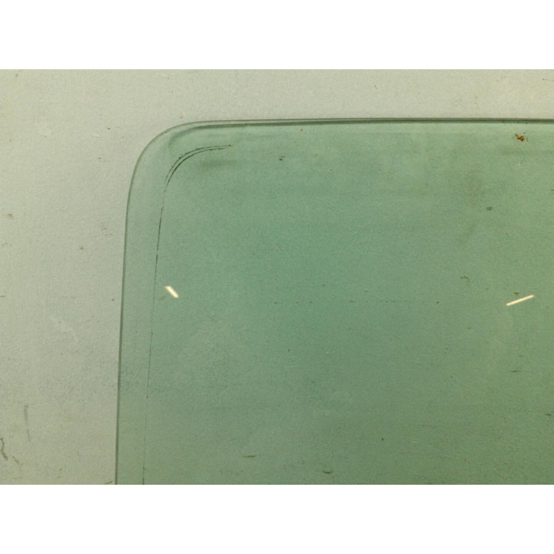 Vitre arriere gauche CHEVROLET AVEO 2 Photo n°1
