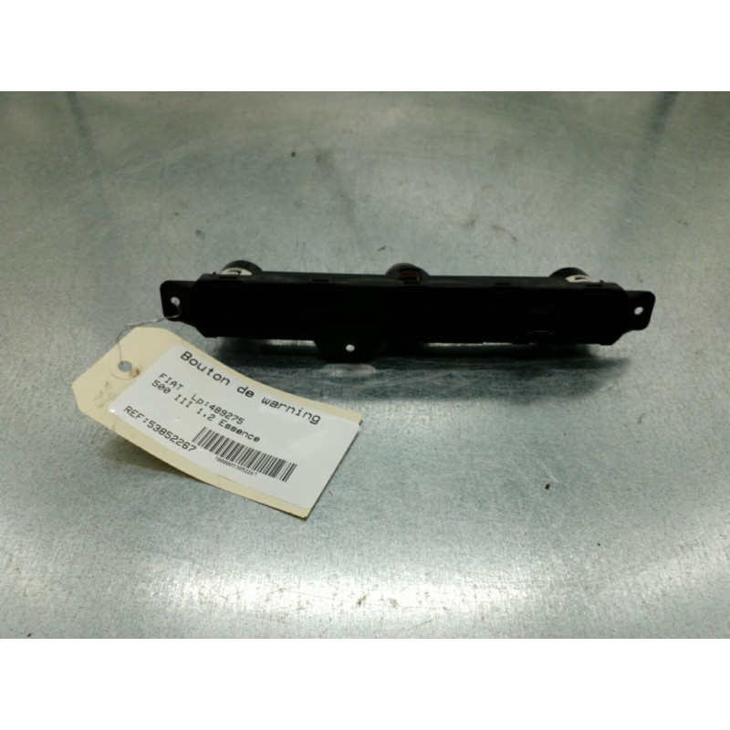 Bouton de warning FIAT 500 2 Photo n°1