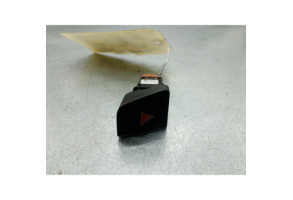 Bouton de warning PEUGEOT 5008 1 Photo n°2