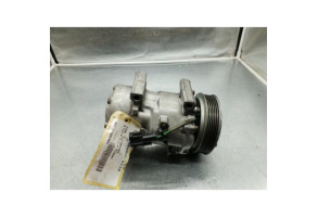 Compresseur clim FORD FIESTA 5 Photo n°1