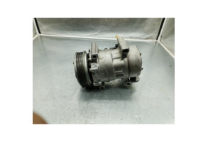 Compresseur clim FORD FIESTA 5 Photo n°4