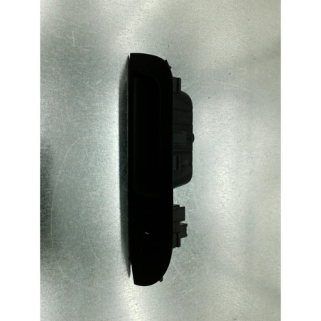 Interrupteur de leve vitre arriere droit KIA SORENTO 2