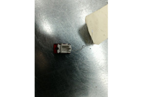 Bouton de warning VOLKSWAGEN GOLF 6 Photo n°3