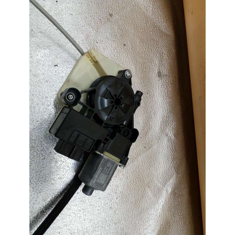 Leve vitre electrique arriere droit SEAT LEON 3 Photo n°1