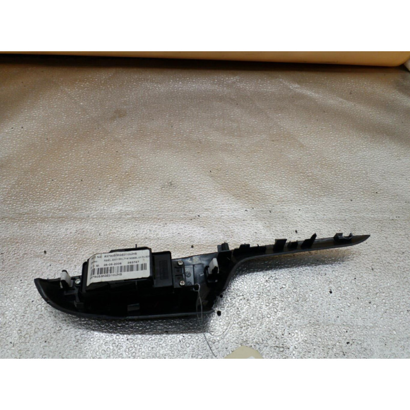 Interrupteur de leve vitre arriere gauche HONDA CIVIC 8 Photo n°1