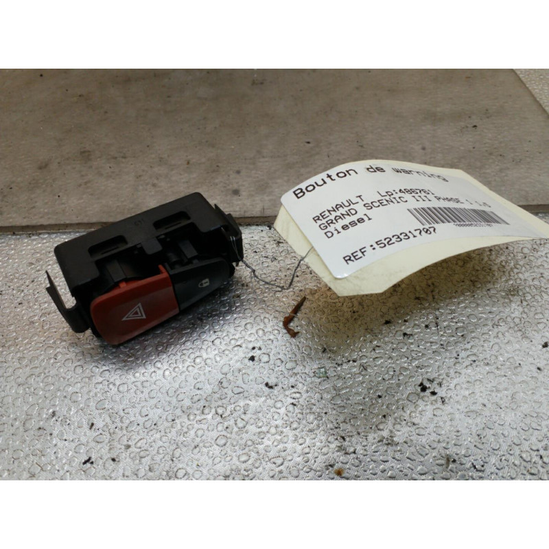 Bouton de warning RENAULT SCENIC 3 Photo n°1
