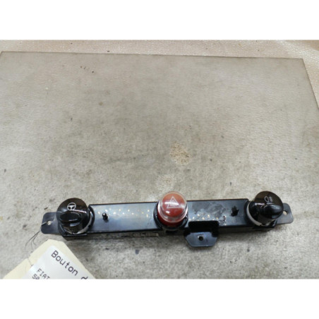 Bouton de warning FIAT 500 2