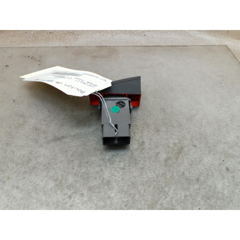 Bouton de warning CHEVROLET SPARK Photo n°1