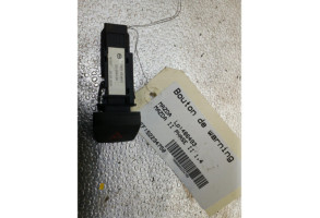 Bouton de warning MAZDA 2 2 Photo n°2