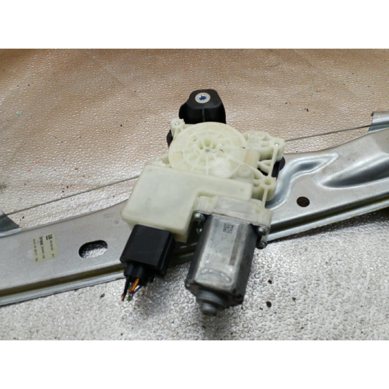 Leve vitre electrique arriere droit OPEL ASTRA K Photo n°1