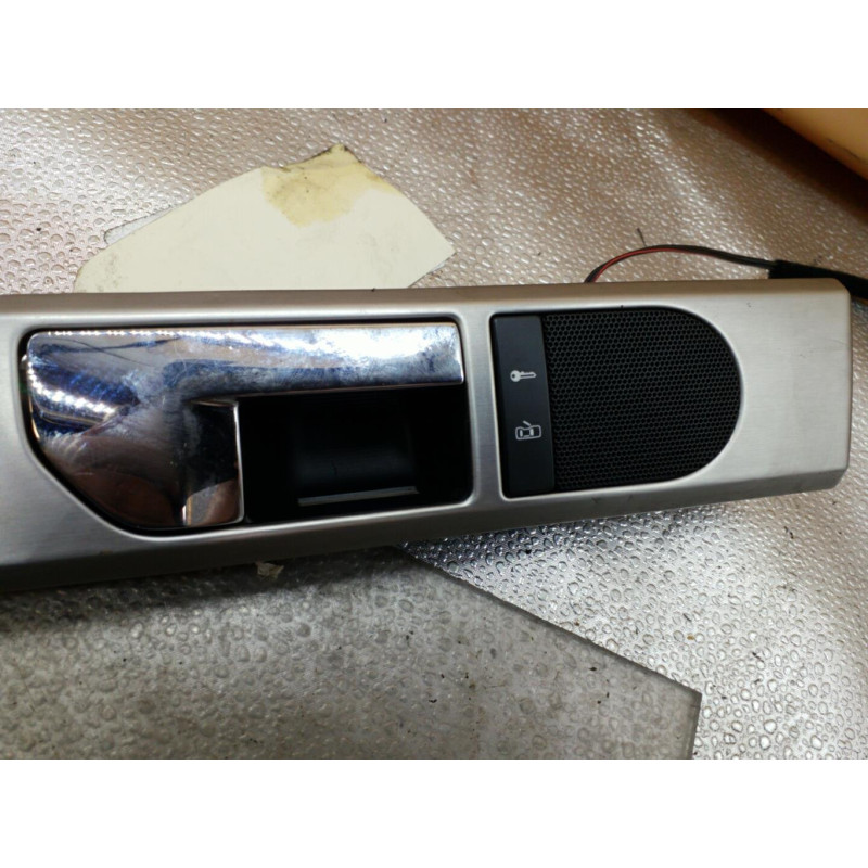 Poignee interieur arriere droit VOLKSWAGEN TOUAREG 1 Photo n°1