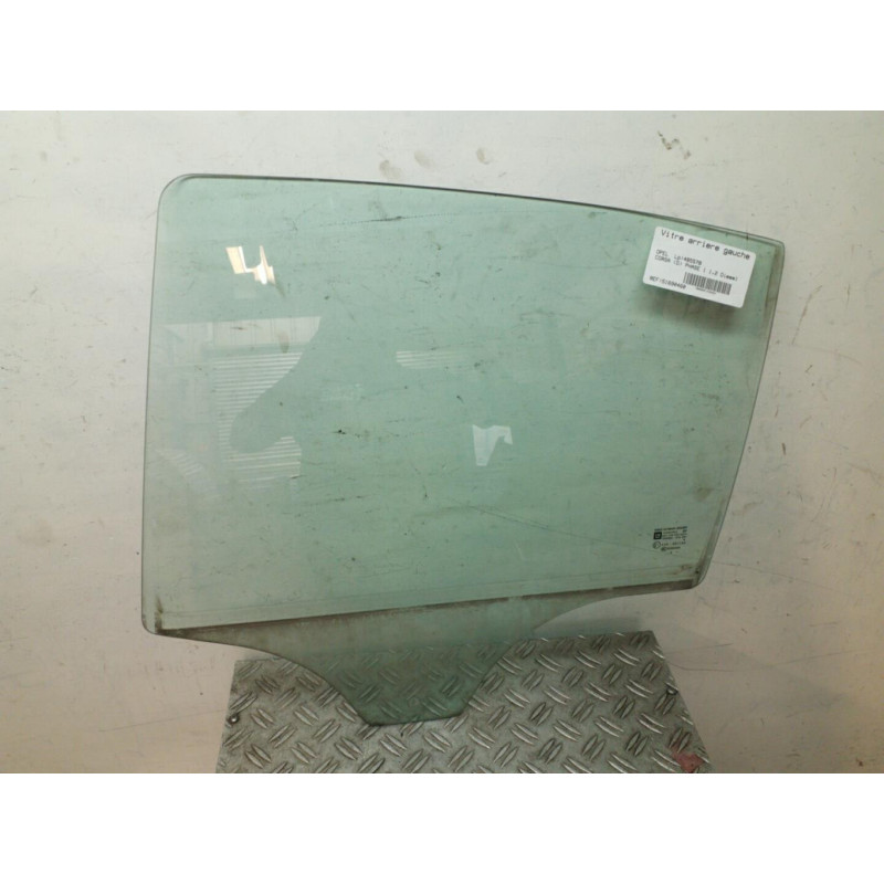 Vitre arriere gauche OPEL CORSA D Photo n°1