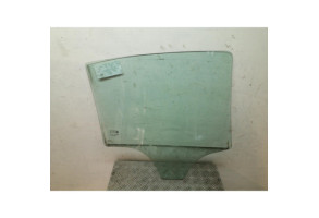 Vitre arriere gauche OPEL CORSA D Photo n°4