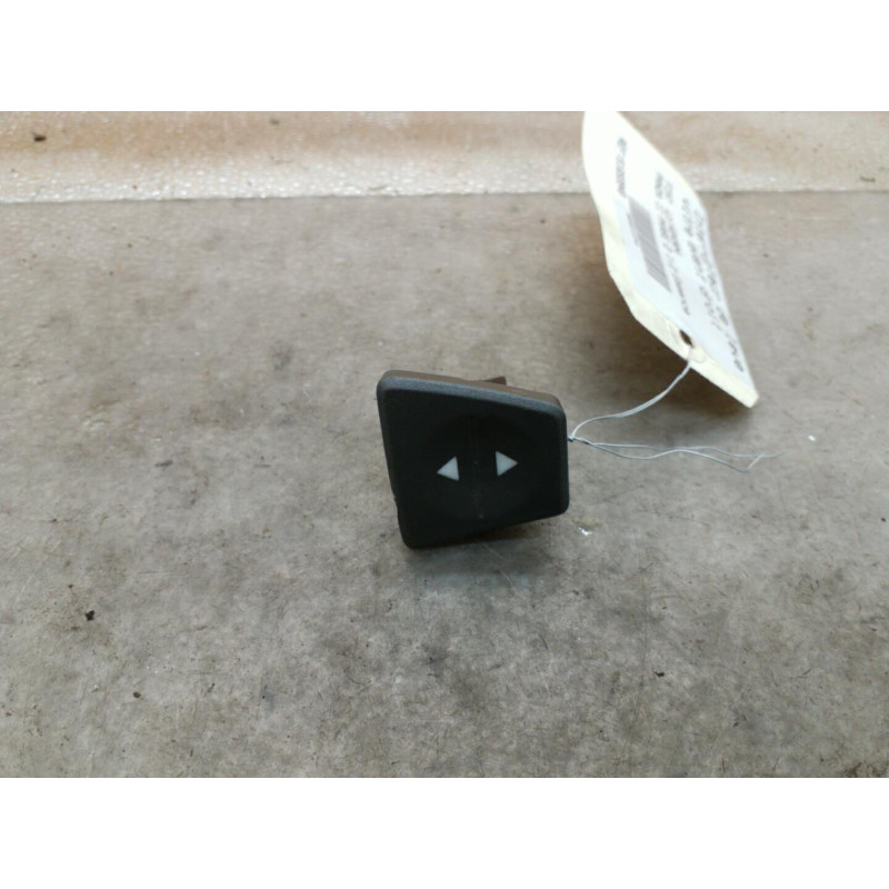 Interrupteur de leve vitre avant droit FIAT PANDA 2 Photo n°1
