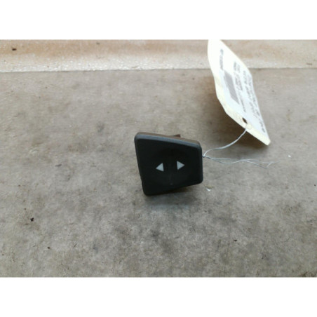 Interrupteur de leve vitre avant droit FIAT PANDA 2