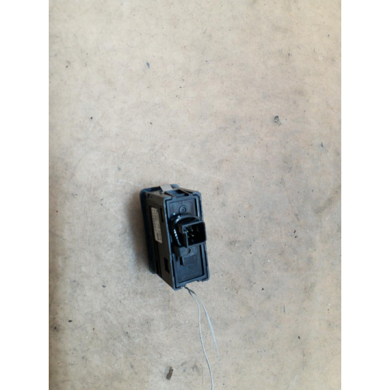 Interrupteur de leve vitre arriere droit OPEL ZAFIRA B Photo n°1