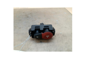 Bouton de warning RENAULT GRAND MODUS Photo n°1