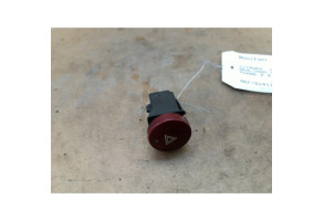 Bouton de warning CITROEN BERLINGO 1 Photo n°2